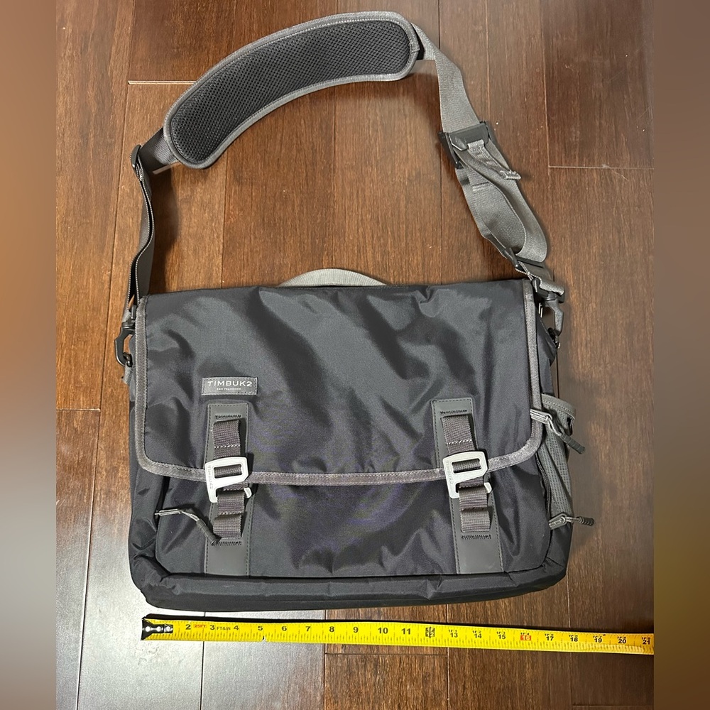 Timbuk2 Command Messenger Bag Black Crossbody Laptop San Francisco - Picture 3 of 7